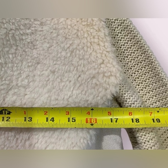 Chelsea and Theodore Suede Faux Fur Open Front Cardigan Sweater Jacket Size L - Picture 3 of 3